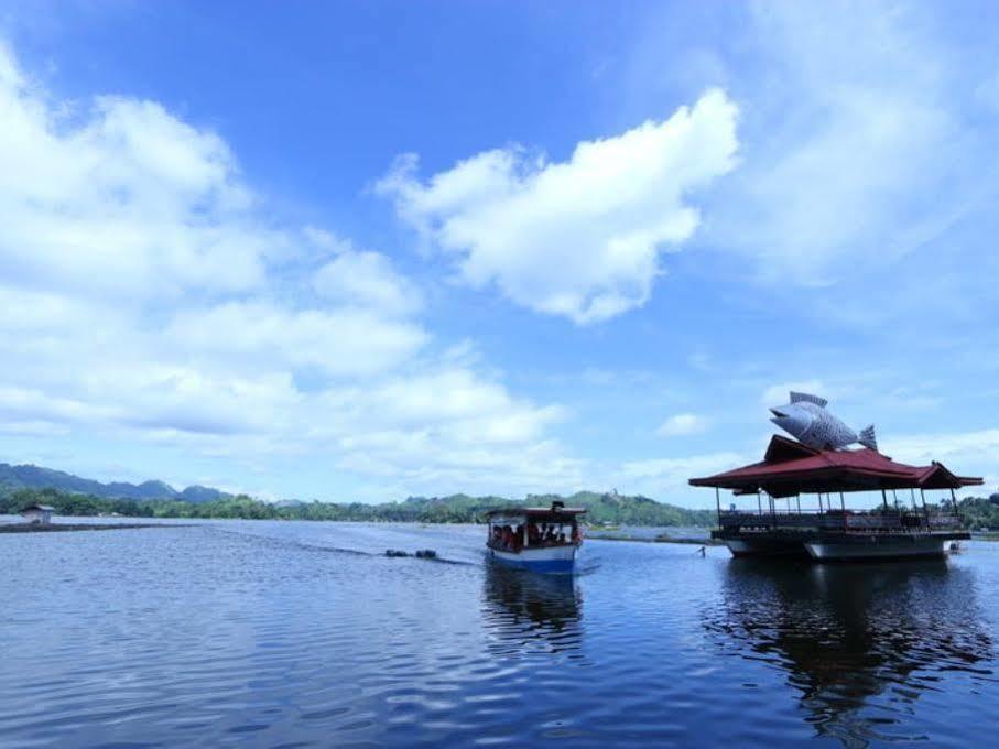 Punta Isla Lake Resort Lake Sebu Екстериор снимка